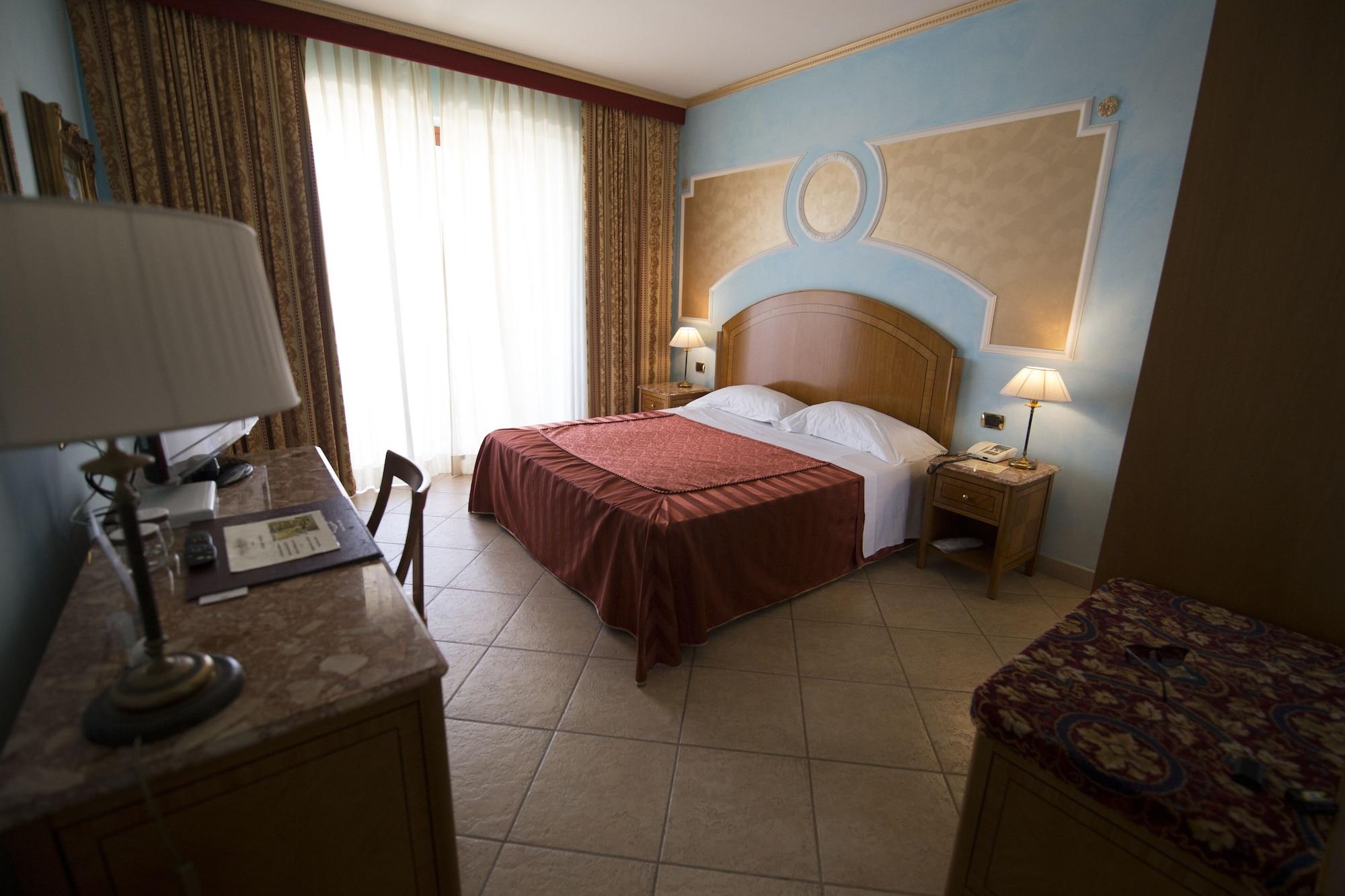 Parco Dei Principi Hotel Roccella Ionica Εξωτερικό φωτογραφία