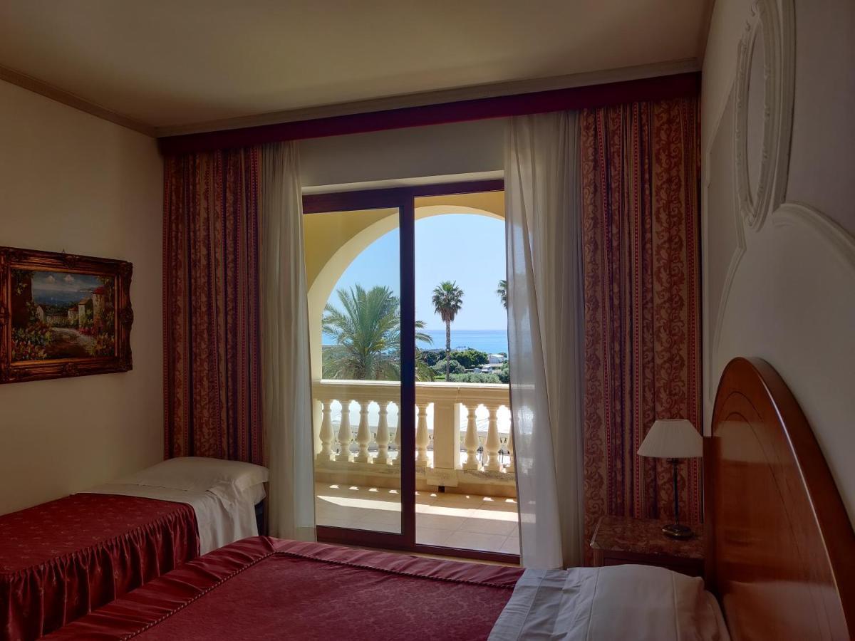Parco Dei Principi Hotel Roccella Ionica Εξωτερικό φωτογραφία